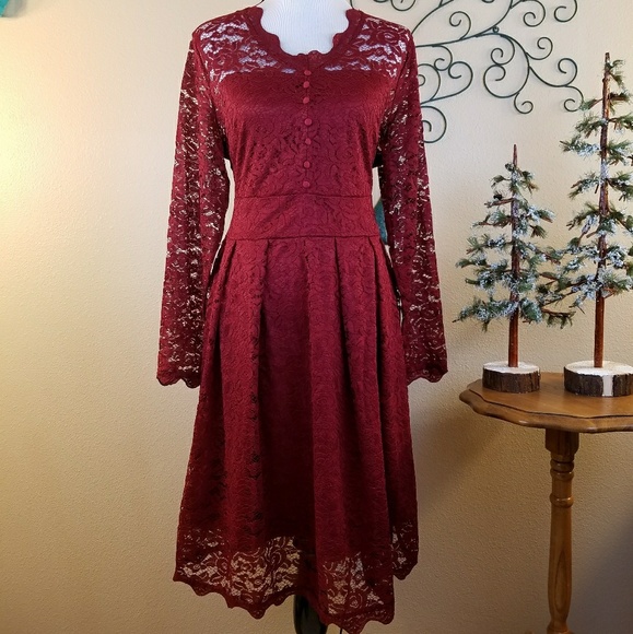 Dresses & Skirts - NWOT Burgundy Lace Dress